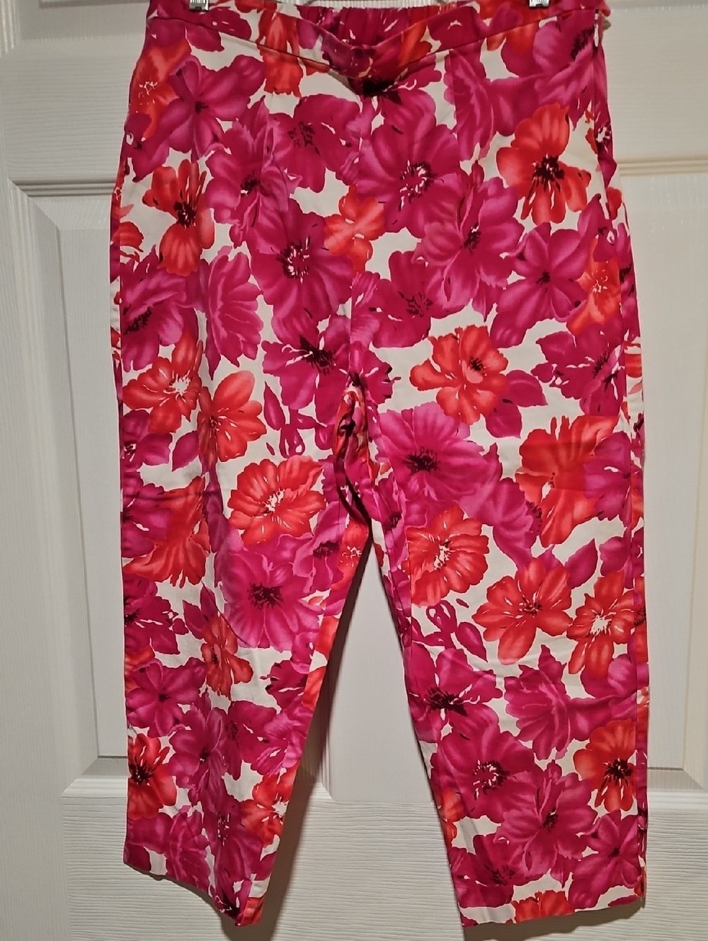 Pink and Coral Floral Capri Pants
